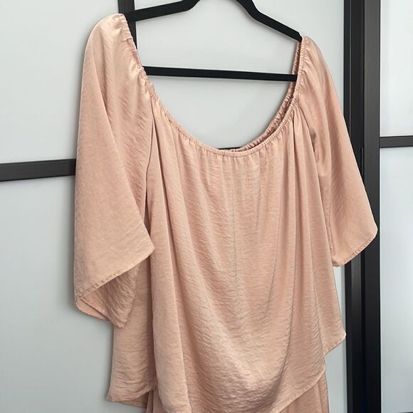 [M/L] BRUNETTE | Silky Blush Pink Satin Style One Piece Short Pyjama Romper - Picture 5 of 12